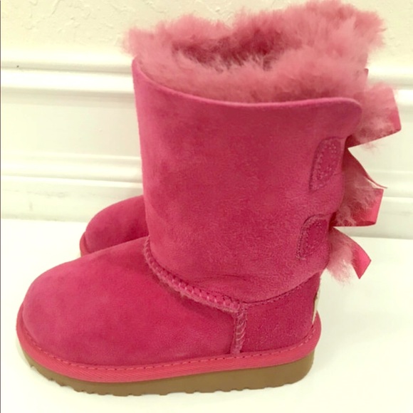 infant ugg boots size 7